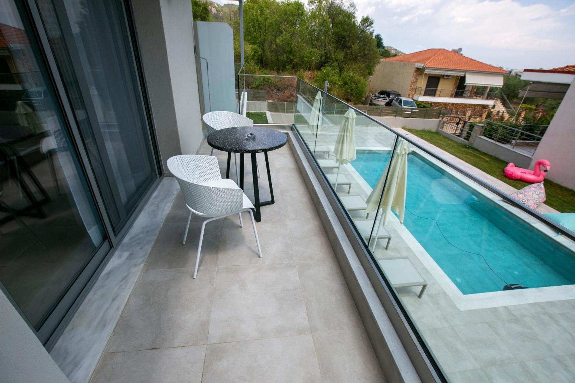 Arodo Suites Nea Iraklitsa Exterior foto